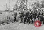 Standbild Hitler-Treffen in der Wolfsschanze Gierloz Preußen, 1943, aus Sekunde 5 historischem Filmmaterial Videoclip 65675078956