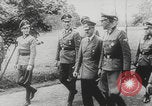 Standbild Hitler-Treffen in der Wolfsschanze Gierloz Preußen, 1943, aus Sekunde 9 historischem Filmmaterial Videoclip 65675078956