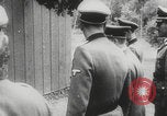Standbild Hitler-Treffen in der Wolfsschanze Gierloz Preußen, 1943, aus Sekunde 14 historischem Filmmaterial Videoclip 65675078956