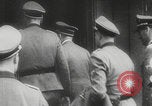 Standbild Hitler-Treffen in der Wolfsschanze Gierloz Preußen, 1943, aus Sekunde 18 historischem Filmmaterial Videoclip 65675078956