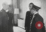 Standbild Hitler-Treffen in der Wolfsschanze Gierloz Preußen, 1943, aus Sekunde 20 historischem Filmmaterial Videoclip 65675078956