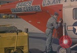 Standbild Sikorsky H-19 Chickasaw Hubschrauber fliegen Keflavik Reykjanes Island, 1956, aus Sekunde 7 historischem Filmmaterial Videoclip 65675078962