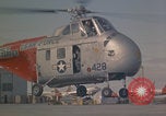 Standbild Sikorsky H-19 Chickasaw Hubschrauber fliegen Keflavik Reykjanes Island, 1956, aus Sekunde 19 historischem Filmmaterial Videoclip 65675078962