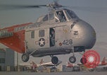 Standbild Sikorsky H-19 Chickasaw Hubschrauber fliegen Keflavik Reykjanes Island, 1956, aus Sekunde 22 historischem Filmmaterial Videoclip 65675078962