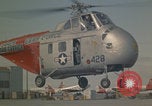 Standbild Sikorsky H-19 Chickasaw Hubschrauber fliegen Keflavik Reykjanes Island, 1956, aus Sekunde 23 historischem Filmmaterial Videoclip 65675078962