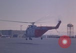 Standbild Sikorsky H-19 Chickasaw Hubschrauber fliegen Keflavik Reykjanes Island, 1956, aus Sekunde 30 historischem Filmmaterial Videoclip 65675078962