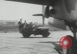 Standbild P-38 Blitze schießen Bougainville Island Papua Neuguinea, 1943, aus Sekunde 9 historischem Filmmaterial Videoclip 65675078973