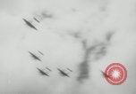 Standbild P-38 Blitze schießen Bougainville Island Papua Neuguinea, 1943, aus Sekunde 38 historischem Filmmaterial Videoclip 65675078973