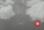 Standbild P-38 Blitze schießen Bougainville Island Papua Neuguinea, 1943, aus Sekunde 56 historischem Filmmaterial Videoclip 65675078973