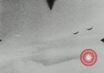 Standbild P-38 Blitze schießen Bougainville Island Papua Neuguinea, 1943, aus Sekunde 61 historischem Filmmaterial Videoclip 65675078973