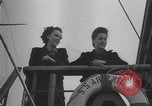 Immagine di Guerra britannico Spose in Viaggio per gli Stati Uniti New York City USA, 1946, secondo 7 filmato di repertorio 65675078991