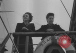 Immagine di Guerra britannico Spose in Viaggio per gli Stati Uniti New York City USA, 1946, secondo 8 filmato di repertorio 65675078991