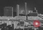 Immagine di Affollata strada commerciale Finlandia, 1971, secondo 32 filmato di repertorio 65675079019