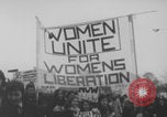 Immagine di Prima le donne liberazione Marzo Londra Inghilterra Regno Unito, 1971, secondo 3 filmato di repertorio 65675079022