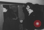 Immagine di Prima le donne liberazione Marzo Londra Inghilterra Regno Unito, 1971, secondo 51 filmato di repertorio 65675079022