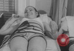 Immagine di Inizio elettronico macchina dimagrante United States USA, 1971, secondo 9 filmato di repertorio 65675079024