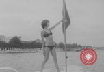 Standbild Französische Bikini Model Paris Frankreich, 1971, aus Sekunde 3 historischem Filmmaterial Videoclip 65675079026