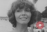 Standbild Französische Bikini Model Paris Frankreich, 1971, aus Sekunde 14 historischem Filmmaterial Videoclip 65675079026