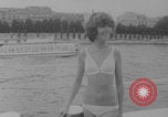 Standbild Französische Bikini Model Paris Frankreich, 1971, aus Sekunde 21 historischem Filmmaterial Videoclip 65675079026