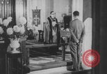 Standbild Christliche Kirche Hochzeit Vereinigtes Königreich, 1971, aus Sekunde 14 historischem Filmmaterial Videoclip 65675079027