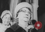 Standbild Christliche Kirche Hochzeit Vereinigtes Königreich, 1971, aus Sekunde 18 historischem Filmmaterial Videoclip 65675079027