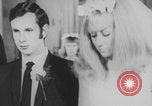 Standbild Christliche Kirche Hochzeit Vereinigtes Königreich, 1971, aus Sekunde 24 historischem Filmmaterial Videoclip 65675079027
