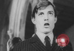 Standbild Christliche Kirche Hochzeit Vereinigtes Königreich, 1971, aus Sekunde 35 historischem Filmmaterial Videoclip 65675079027