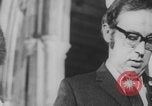 Standbild Christliche Kirche Hochzeit Vereinigtes Königreich, 1971, aus Sekunde 46 historischem Filmmaterial Videoclip 65675079027