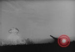 Standbild Taktische Kernwaffen und Raketen startet United States USA, 1956, aus Sekunde 20 historischem Filmmaterial Videoclip 65675079028