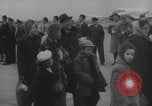 Standbild 1956 Ungarische Revolution Flüchtlinge United States USA, 1956, aus Sekunde 9 historischem Filmmaterial Videoclip 65675079029