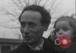 Standbild 1956 Ungarische Revolution Flüchtlinge United States USA, 1956, aus Sekunde 20 historischem Filmmaterial Videoclip 65675079029