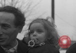 Standbild 1956 Ungarische Revolution Flüchtlinge United States USA, 1956, aus Sekunde 22 historischem Filmmaterial Videoclip 65675079029