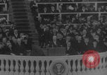 Standbild 1956 Ungarische Revolution Flüchtlinge United States USA, 1956, aus Sekunde 41 historischem Filmmaterial Videoclip 65675079029