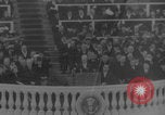 Standbild 1956 Ungarische Revolution Flüchtlinge United States USA, 1956, aus Sekunde 47 historischem Filmmaterial Videoclip 65675079029