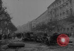 Image Révolution hongroise 1956 Budapest Hongrie, 1956, de la seconde 13 séquences d'archives historiques vidéo 65675079030