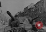 Image Révolution hongroise 1956 Budapest Hongrie, 1956, de la seconde 16 séquences d'archives historiques vidéo 65675079030