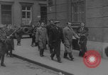Standbild Flüchtlinge Budapest Ungarn, 1956, aus Sekunde 6 historischem Filmmaterial Videoclip 65675079031