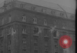 Standbild Flüchtlinge Budapest Ungarn, 1956, aus Sekunde 13 historischem Filmmaterial Videoclip 65675079031