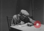 Standbild Die amerikanischen Wähler 1944 Wahl United States USA, 1944, aus Sekunde 36 historischem Filmmaterial Videoclip 65675079034
