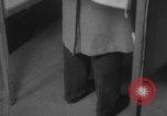 Standbild Die amerikanischen Wähler 1944 Wahl United States USA, 1944, aus Sekunde 59 historischem Filmmaterial Videoclip 65675079034