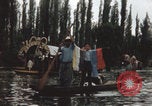 Immagine di Canali Xochimilco Città del Messico Messico, 1962, secondo 29 filmato di repertorio 65675079064