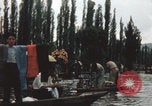 Immagine di Canali Xochimilco Città del Messico Messico, 1962, secondo 33 filmato di repertorio 65675079064