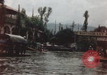 Immagine di Canali Xochimilco Città del Messico Messico, 1962, secondo 56 filmato di repertorio 65675079064