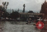 Immagine di Canali Xochimilco Città del Messico Messico, 1962, secondo 60 filmato di repertorio 65675079064