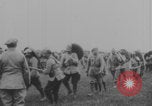 Image les soldats font la démonstration de chars de super-réducteur France, 1914, de la seconde 7 séquences d'archives historiques vidéo 65675079173