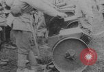 Image les soldats font la démonstration de chars de super-réducteur France, 1914, de la seconde 19 séquences d'archives historiques vidéo 65675079173