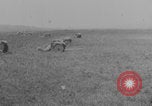 Image les soldats font la démonstration de chars de super-réducteur France, 1914, de la seconde 35 séquences d'archives historiques vidéo 65675079173
