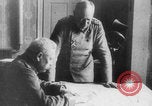 Standbild Erich Ludendorff Paul von Hindenburg Treffen Deutschland, 1914, aus Sekunde 47 historischem Filmmaterial Videoclip 65675079191
