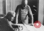 Standbild Erich Ludendorff Paul von Hindenburg Treffen Deutschland, 1914, aus Sekunde 53 historischem Filmmaterial Videoclip 65675079191