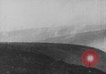 Standbild Französische Soldaten kämpfen gegen Deutsche 1 Weltkrieg Verdun Frankreich, 1916, aus Sekunde 59 historischem Filmmaterial Videoclip 65675079194